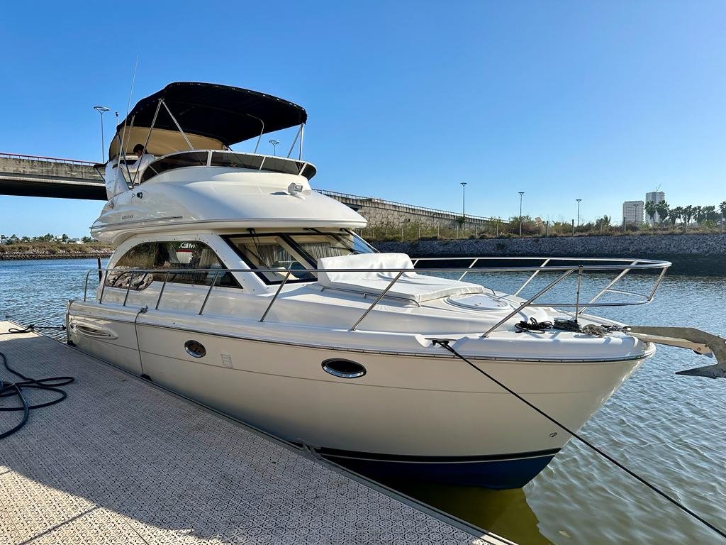 Yate privado para 10 personas